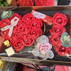I Love You Display Roses Box