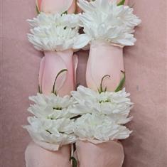 9 Rose Pink Rose Garland