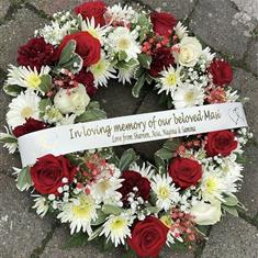 Red &amp; White Wreath