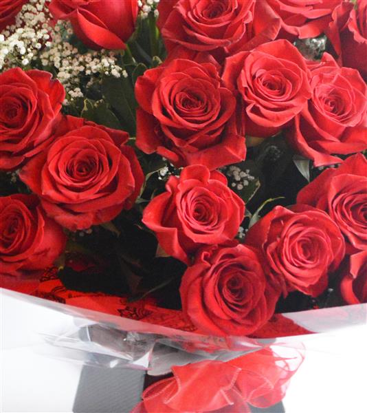 50 or 100 Luxury Red Roses Ever So Special Small Heath, Birmingham F